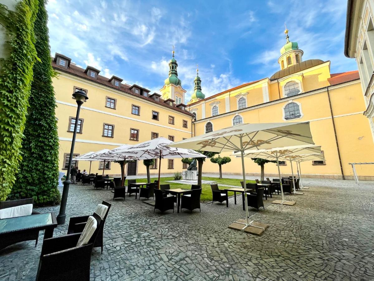 Nove Adalbertinum Hradec Kralove Luaran gambar